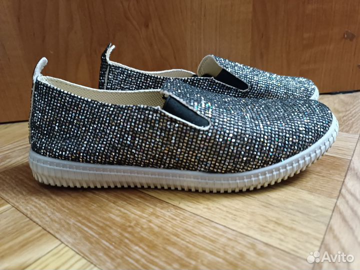 Тапки (слипоны)