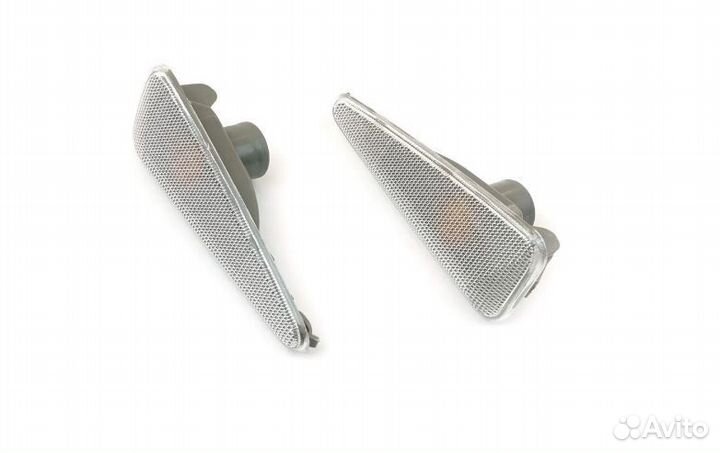 Поворотник Renault Sandero Symbol 8200602763