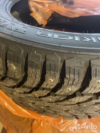 Nokian Tyres Hakkapeliitta 9 SUV 255/55 R18 109T