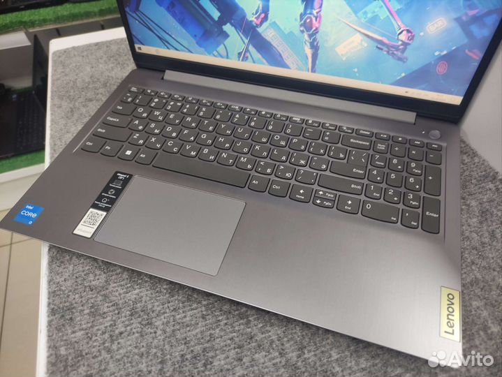 Свежий ноутбук Lenovo i3-1115G4 8GB DDR4 256GB SSD