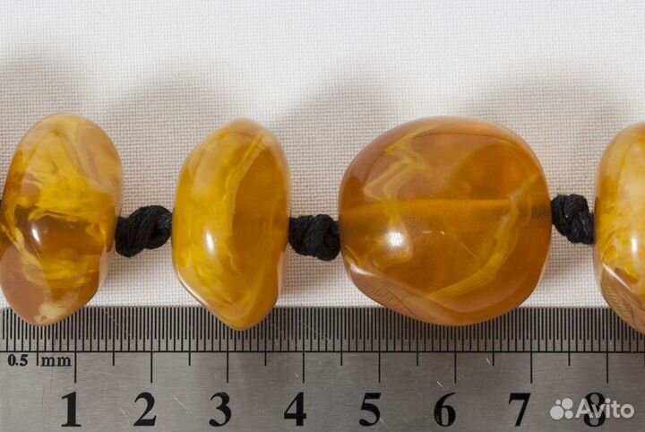 Бусы под янтарь, дина 56 см, вес 116 гр