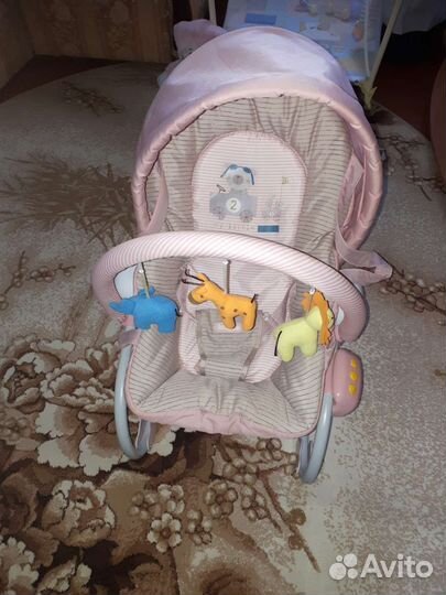 Шезлонг качалка для ребенка