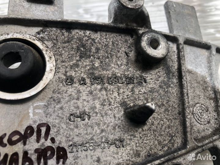 Кронштейн корпуса воздушного фильтра Mercedes-Benz