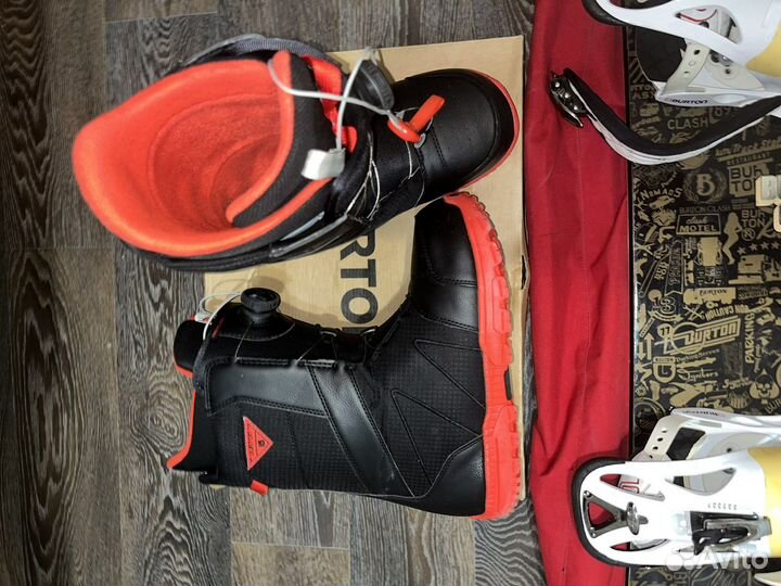 Сноуборд и ботинки комплект burton