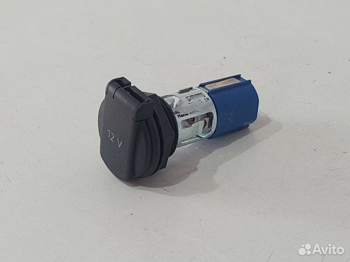 Розетка 12 Вольт Audi A5 B9 3.0tfsi CWG 2018