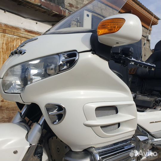 Honda GL 1800 gold wing