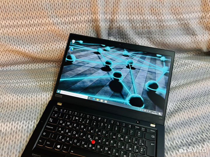 Ноутбук ThinkPad X13 + 16 ram
