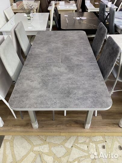 Кухонный стол