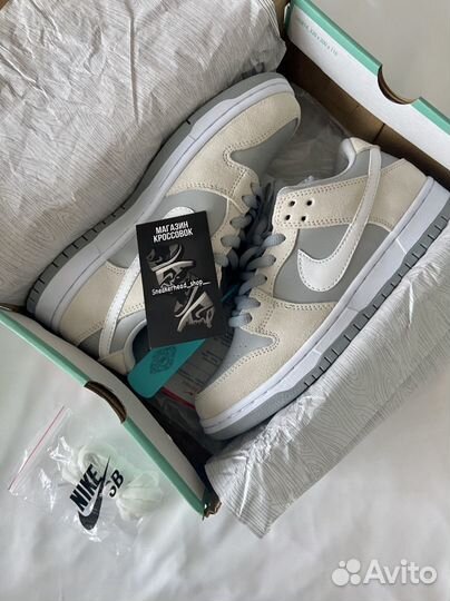 Кроссовки Nike SB Dunk Low Summit White Wolf Grey