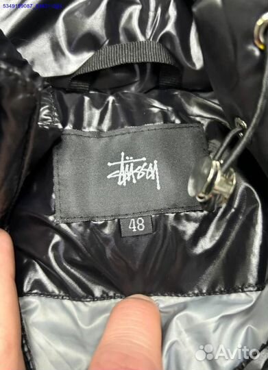 Пуховик Stussy с эффектным блеском