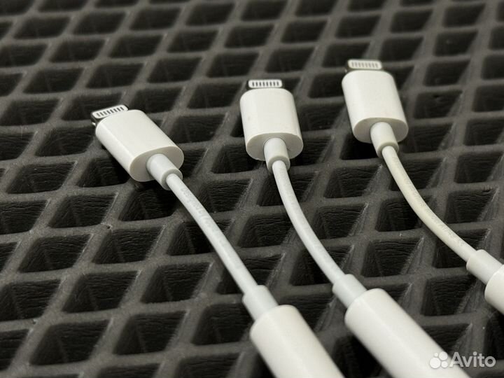 Переходник Apple Lightning to 3.5mm