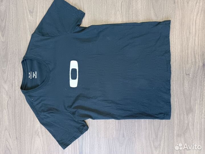 Футболка Oakley