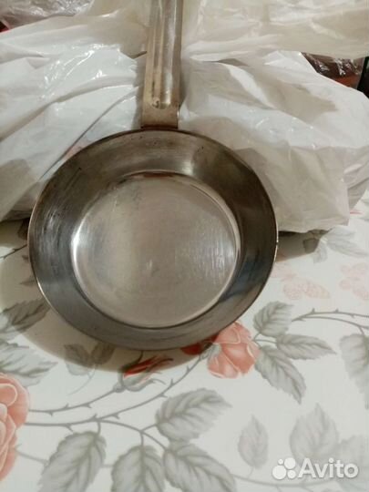Новая маленькая нержавеющая сковорода из СССР