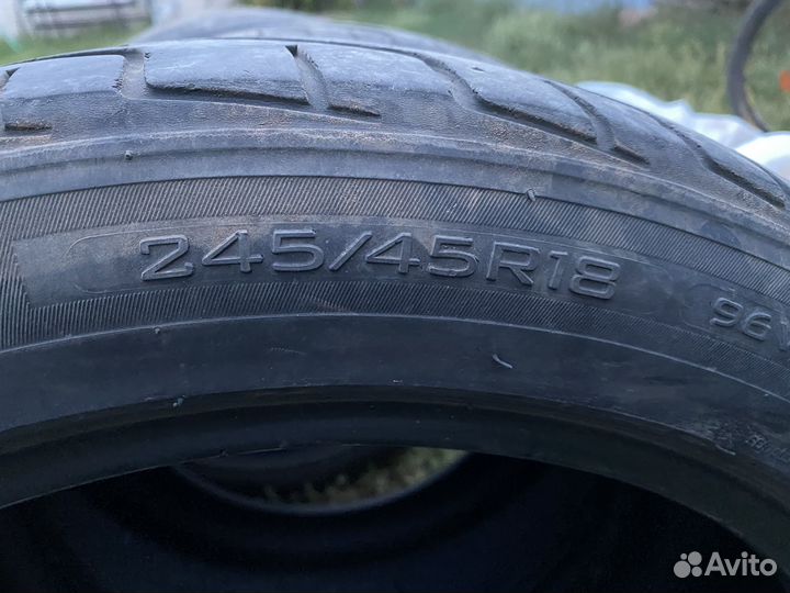 Triangle THW10 245/45 R18