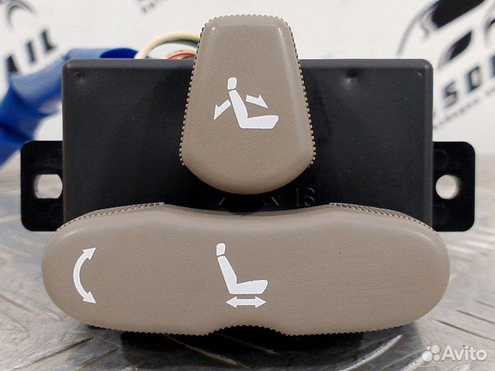 Кнопка регулировки сиденья правая Ssangyong Actyon