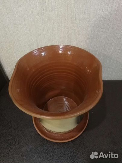 Глиняное кашпо