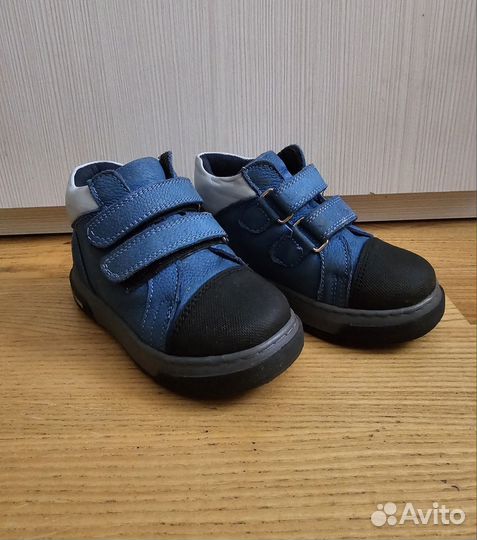 Ботинки демисезонные 23 размер