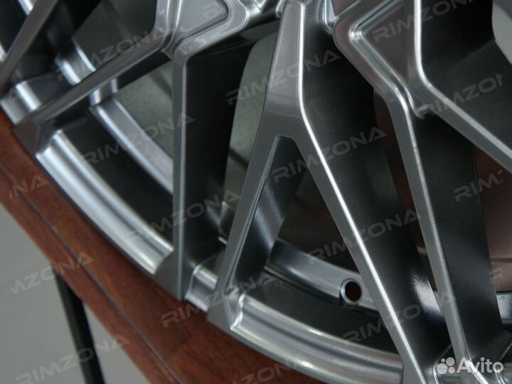 Литые диски R21 на BMW. Арт3412