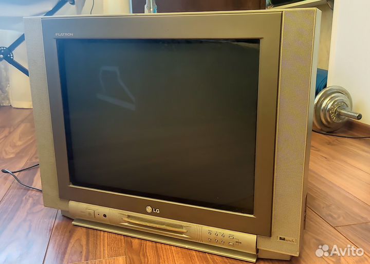 Продаю Б/У телевизор LG