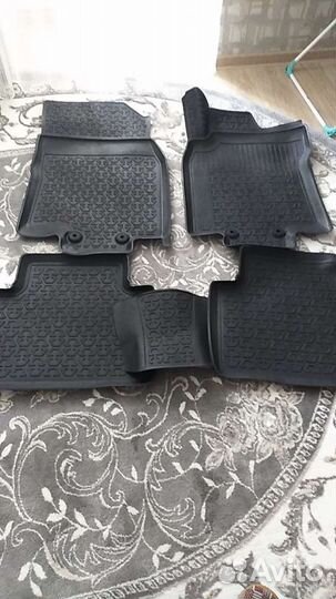 Автомобильные коврики от Nissan х трейл