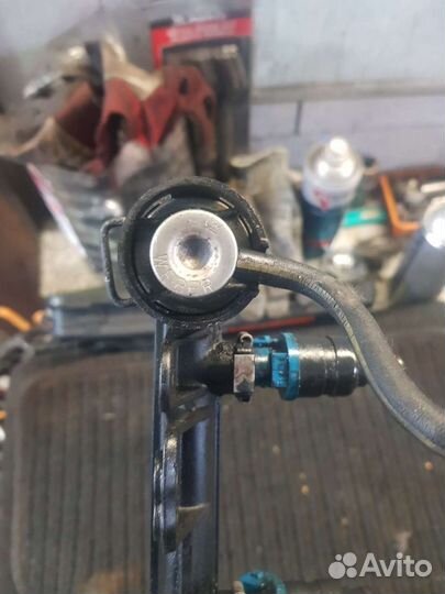 Топливная рампа Volvo V40 1.8 I 2003