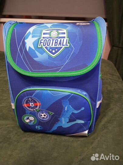 Новый рюкзак школьный