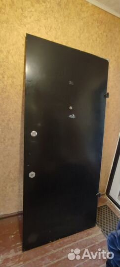 Дверь входная железная