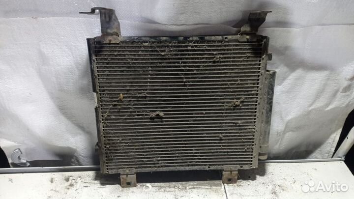 Радиатор кондиционера Дайхатцу YRV