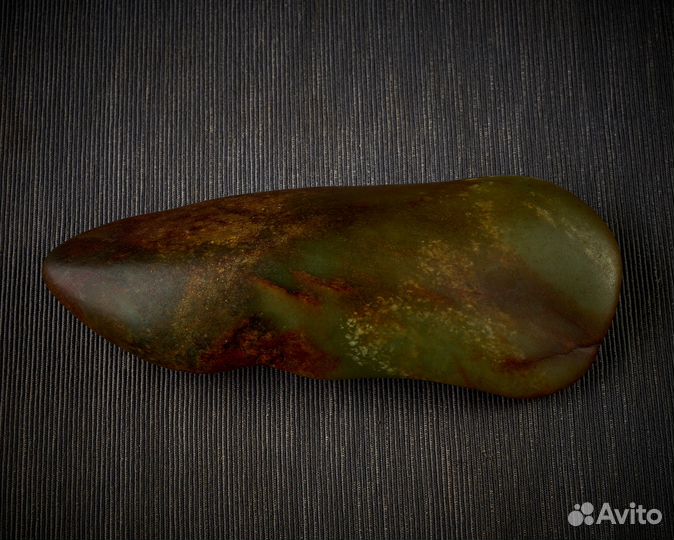 Окатыш нефрита необработанный