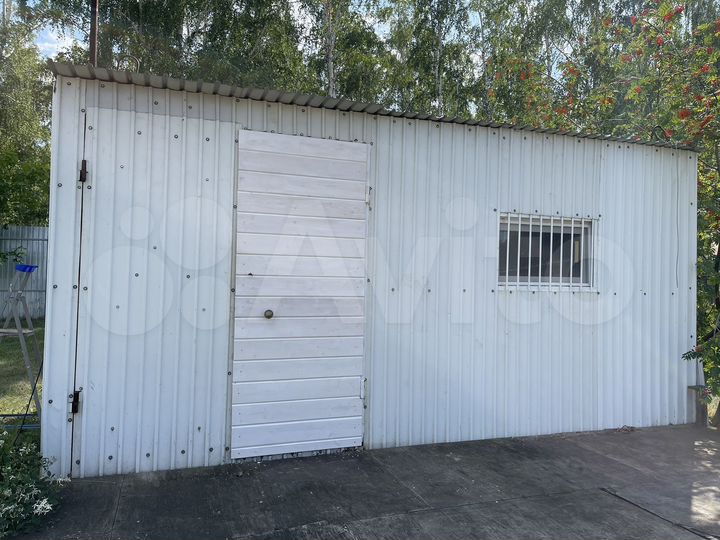 Дом 20 м² на участке 1 сот.