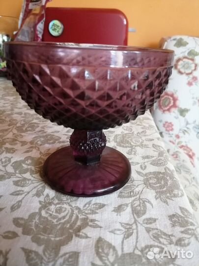 Бокалы и креманки цветное стекло