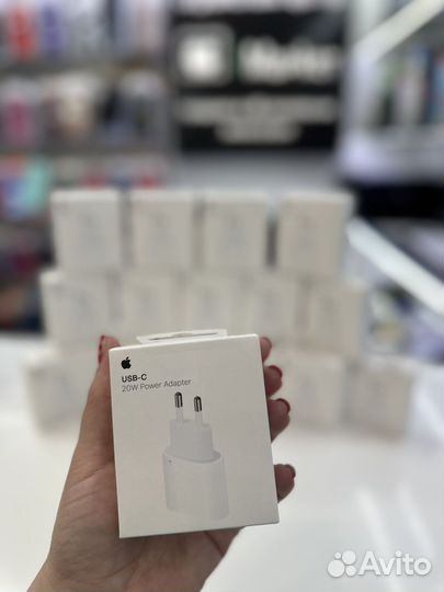 Оригинальный блок iPhone 20 w