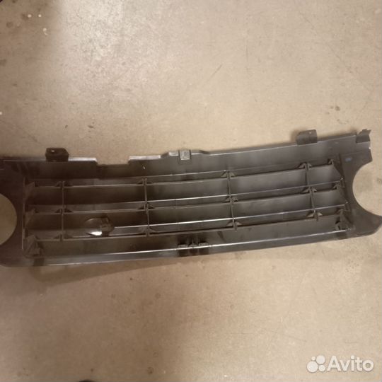Решетка радиатора land rover