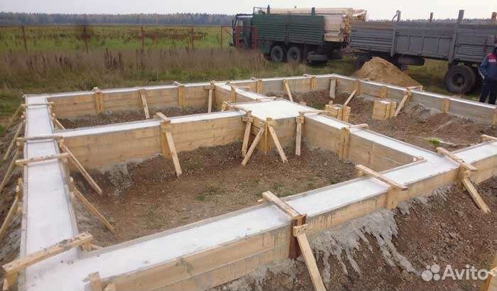 Бригада строителей