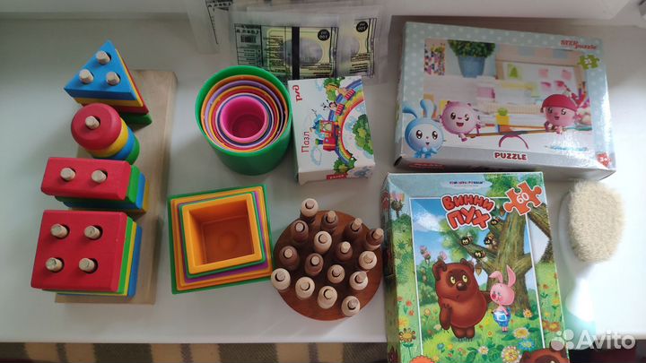 Развивающие игрушки для малышей пакетом