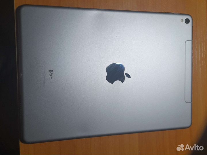 iPad PRO (9.7-inch, WI-FI + Cellular