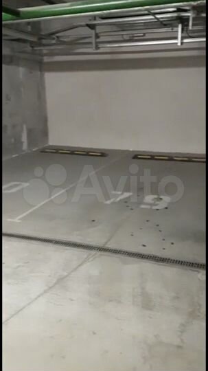 Машиноместо, 13 м²
