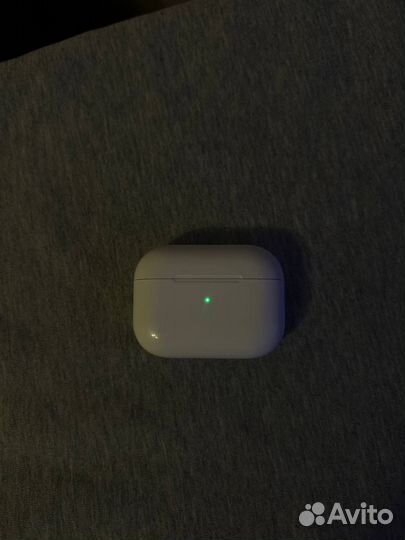 Зарядный кейс Airpods Pro