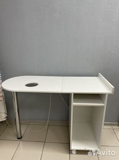 Стол для маникюра складной