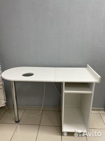 Стол для маникюра складной