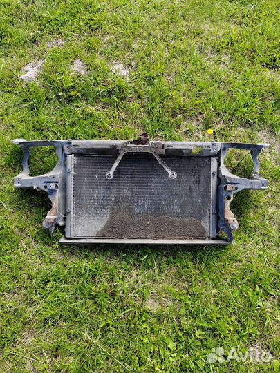 Передняя рамка Volkswagen golf 3