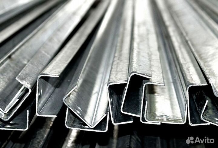 Швеллер гнутый