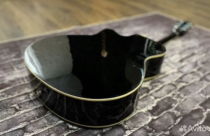 Акустическая гитара для занятий