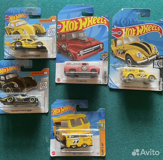 Hot wheels moonyes