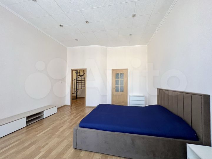 4-к. квартира, 120 м², 3/4 эт.