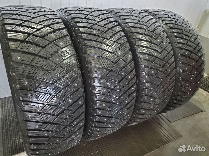 Goodyear UltraGrip Ice Arctic SUV 225/60 R17 103T