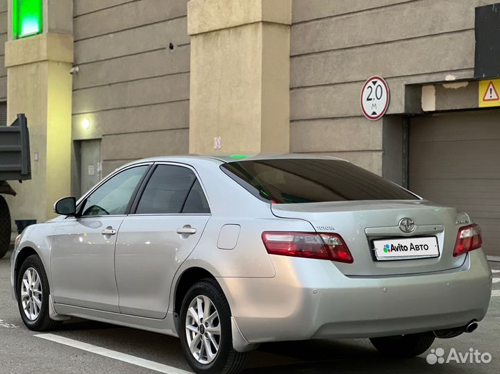 Toyota Camry 2.4 AT, 2010, 220 000 км