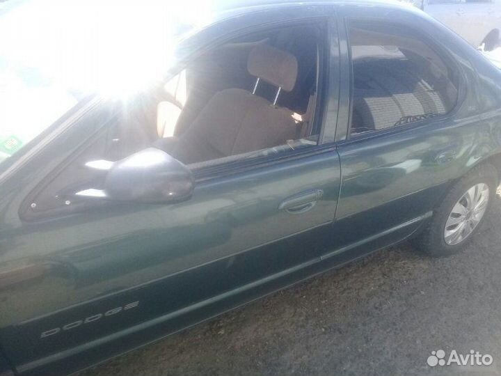 Дверь Dodge Stratus