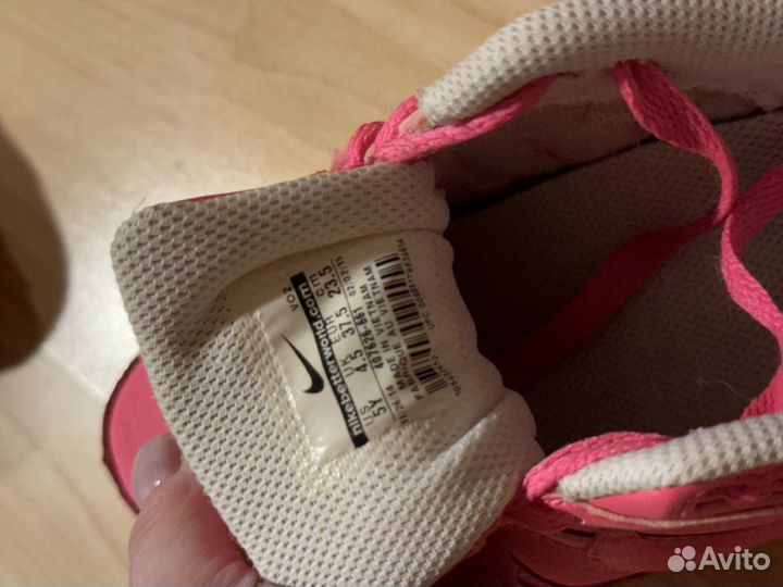 Кроссовки женские nike