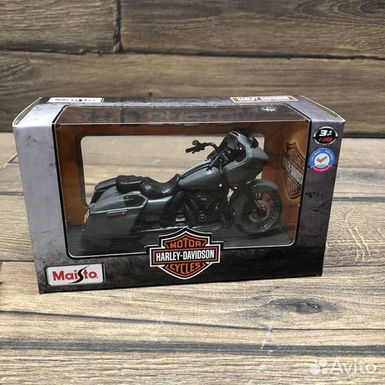 Модель мотоцикла harley davidson road glide cvo